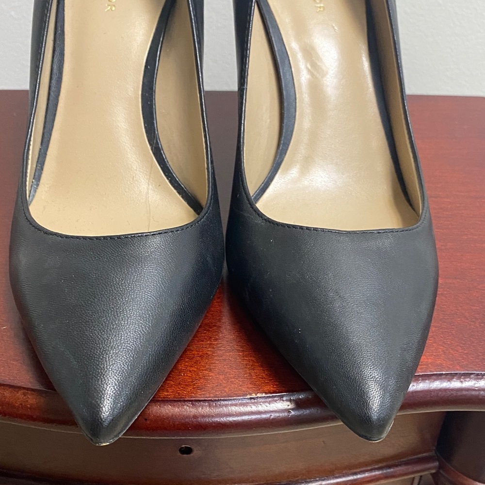 Ann Taylor Black Pointed Toe Heels - Picture 4 of 11